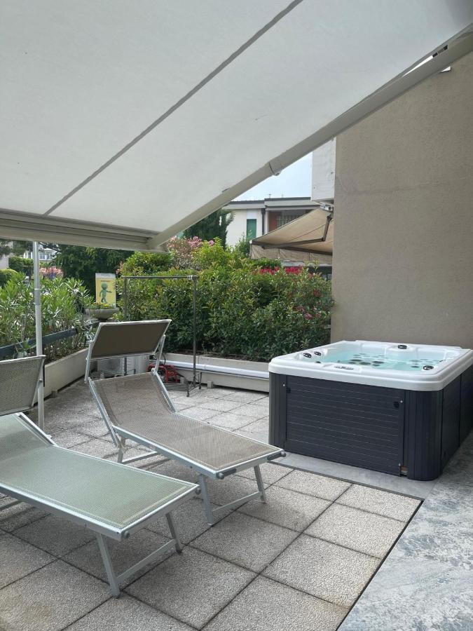 Garda Fantasy Paradise Silver O Gold Desenzano del Garda Esterno foto